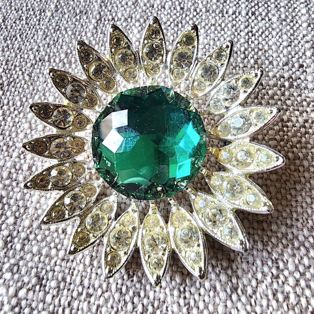 Vintage SARAH COVENTRY Flower Sunburst Brooch
